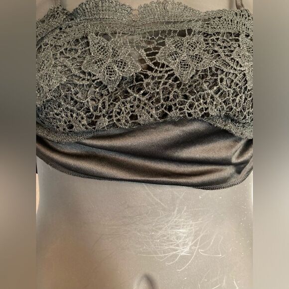 Shein black lace zip back crop top - Picture 5 of 6